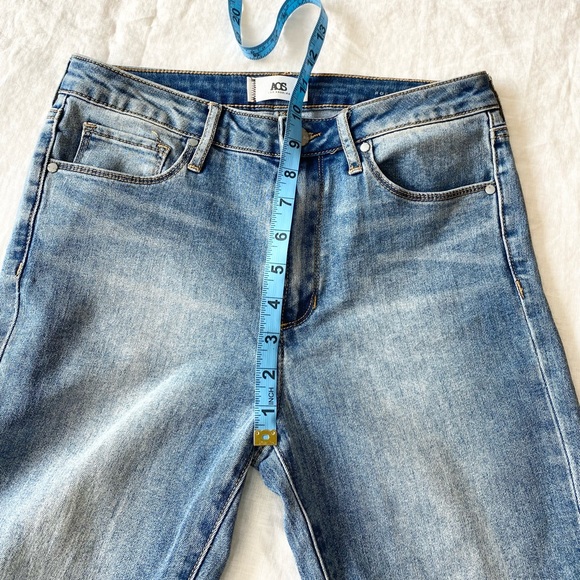 AOS L.A. Robyn High Rise Light Wash Skinny Jeans - Picture 6 of 10